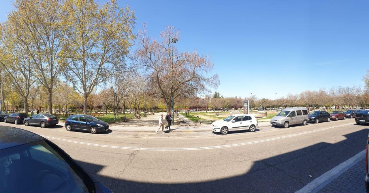 Apartamento TISARE wifi Valladolid Bagian luar foto